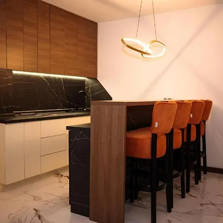 Apartament 103